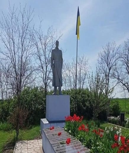 Monuments related to World War II on the territory of the Hornostaivka community