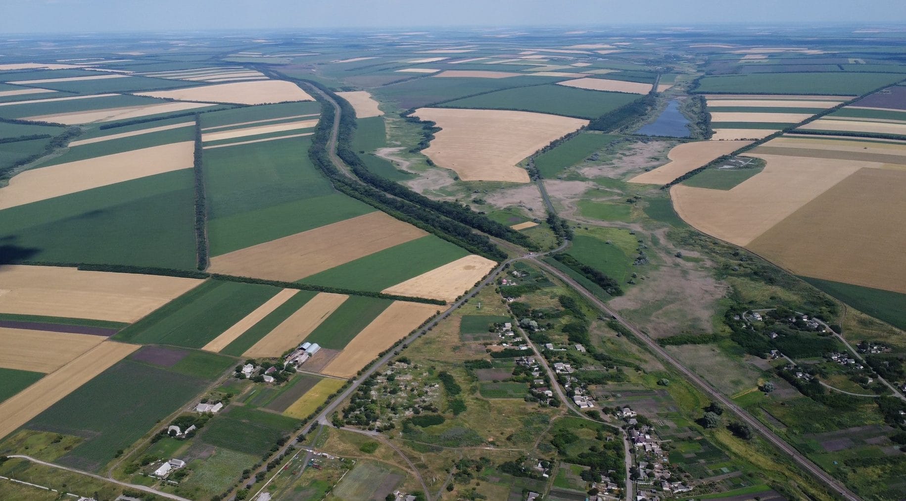 A panoramic photo of the landscapes of the Yurivka territorial community