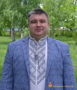 Community leader Viacheslav Polishchuk