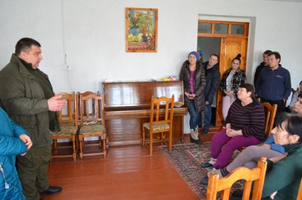 Meeting of the head of the community with residents