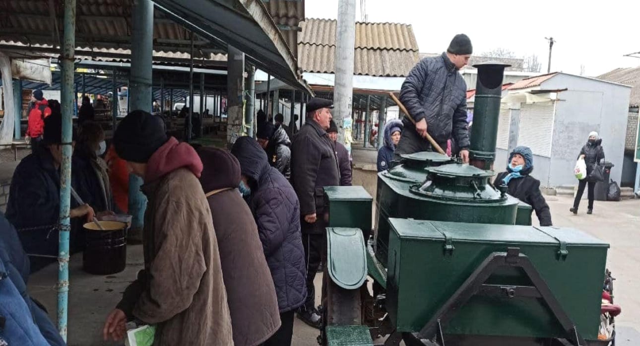 Distribution of hot lunches to the population (Kakhovka urban territorial community)