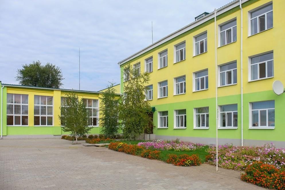 The building of the Yurivka Lyceum of the Yurivka Settlement Council