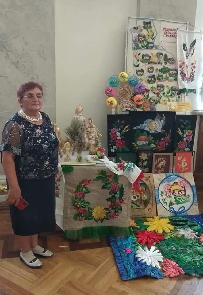 Local craftswoman, Valentyna Prykhodko