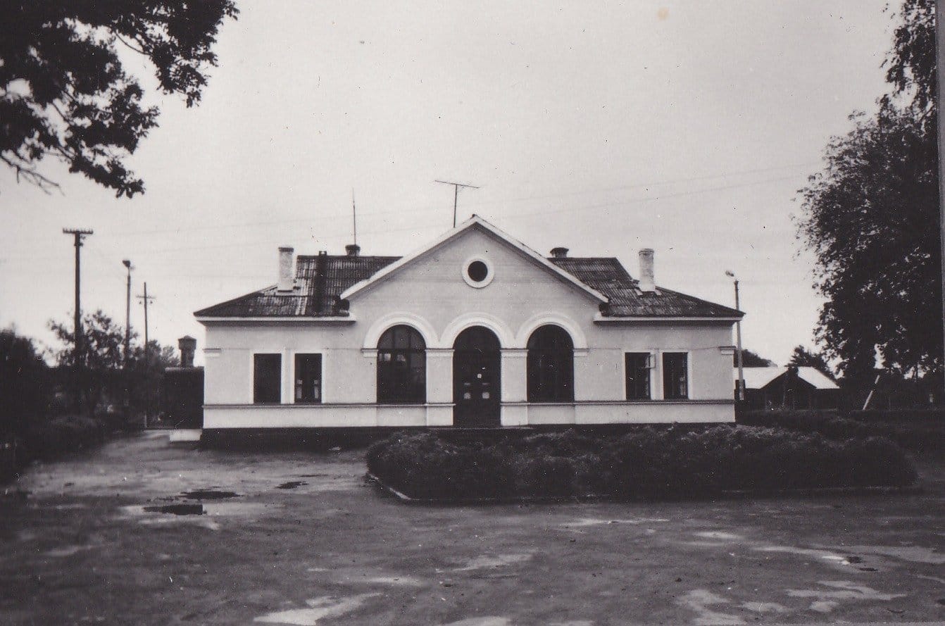 An old photo of a street in the town of Rozhyshche