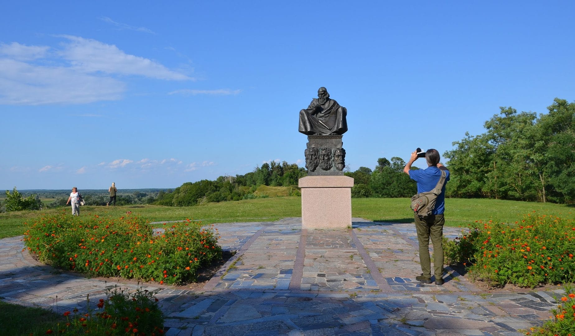 Monument on Castle Hill (Zamkova Hora)