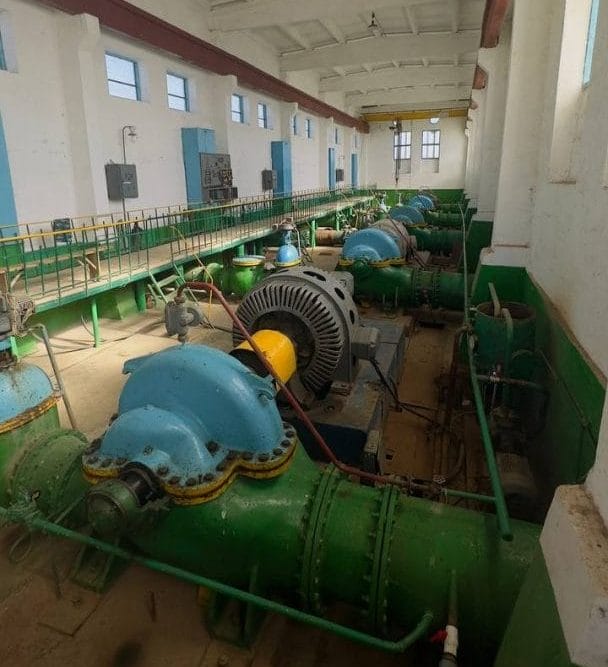 At the main pumping station of 