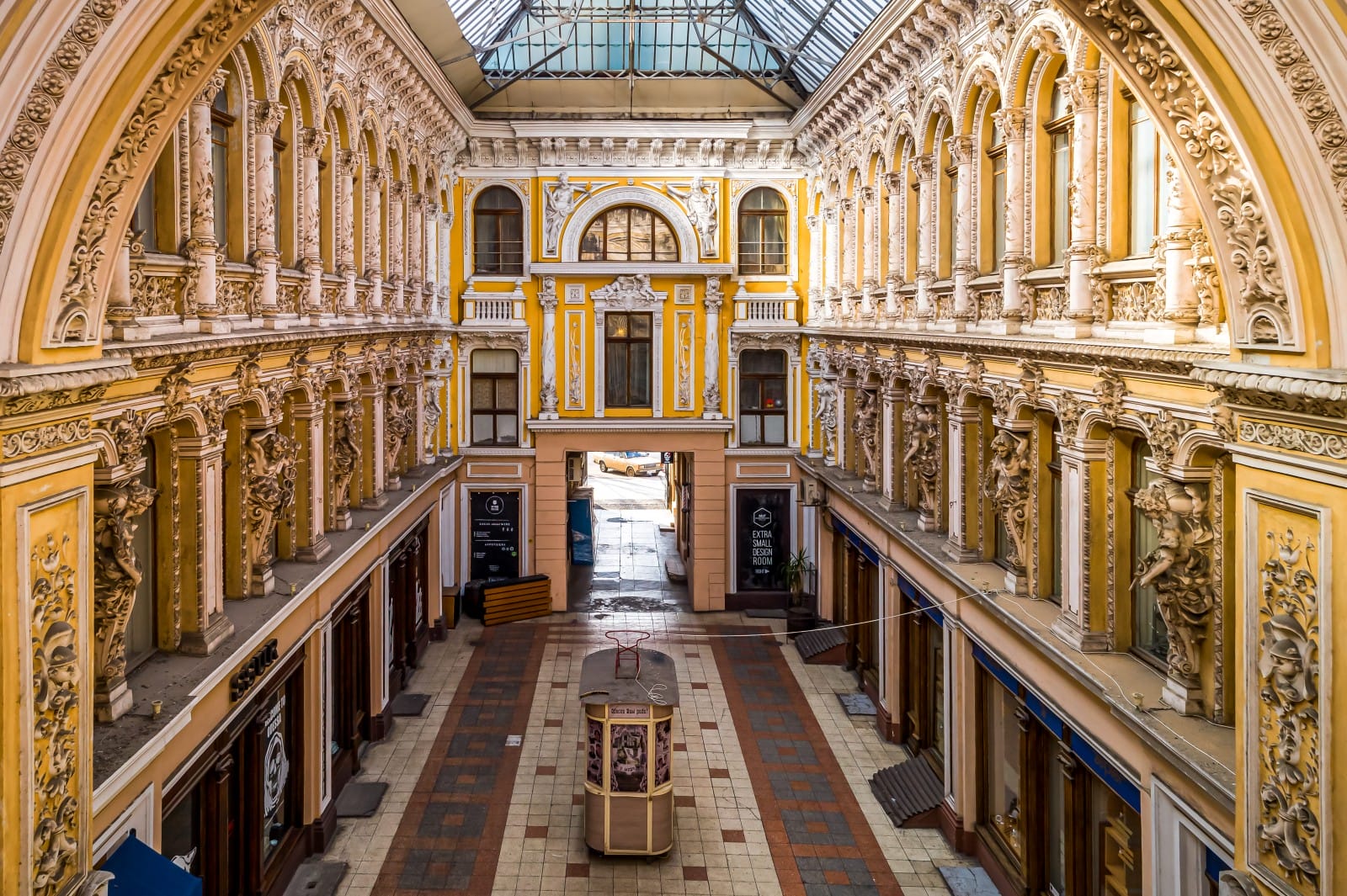 The building of the Passage Hotel, an architectural monument of the late 19th and early 20th centuries