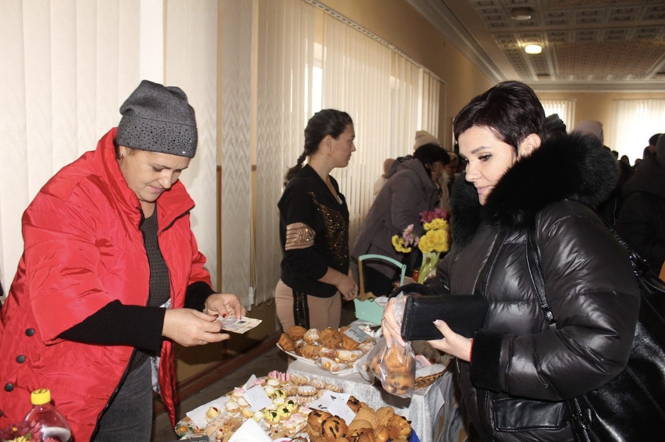 Fair in community schools in support of the Armed Forces of Ukraine 