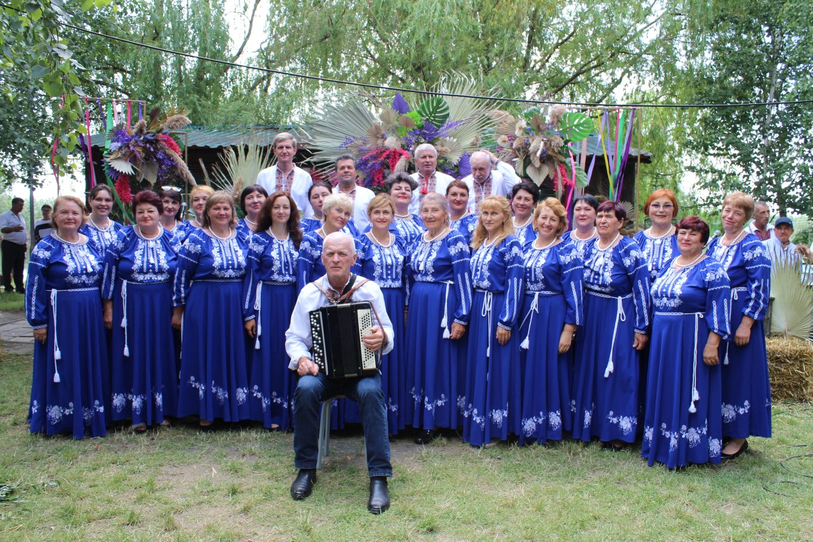 Folk choir group “Dzherelo” (Safiany village)