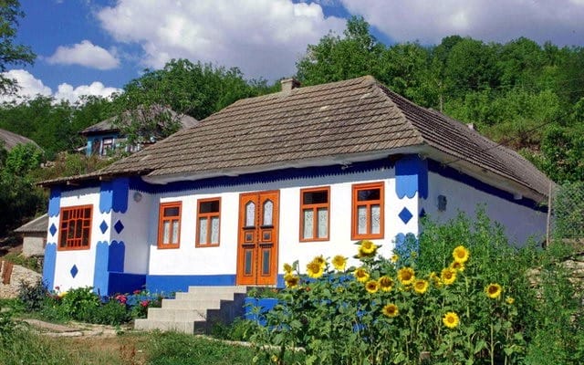 Ethno-eco hut “Bilochi”, the village of Shershentsi