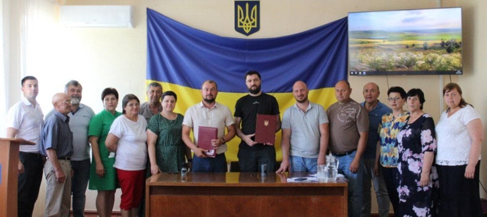 Signing of the Memorandum during the session