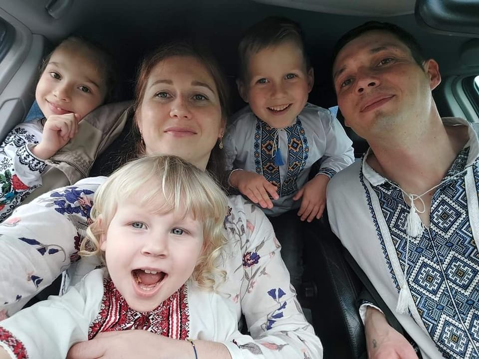 Founder of the Shafran Liubymivskyi farm Vitalii Shakalo (right) with his family 