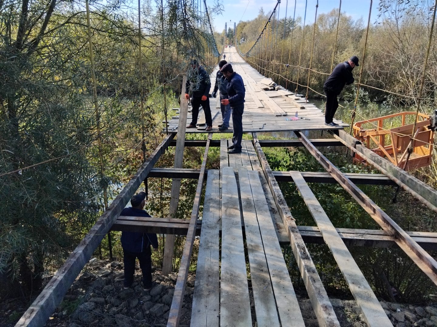Suspension bridge repair