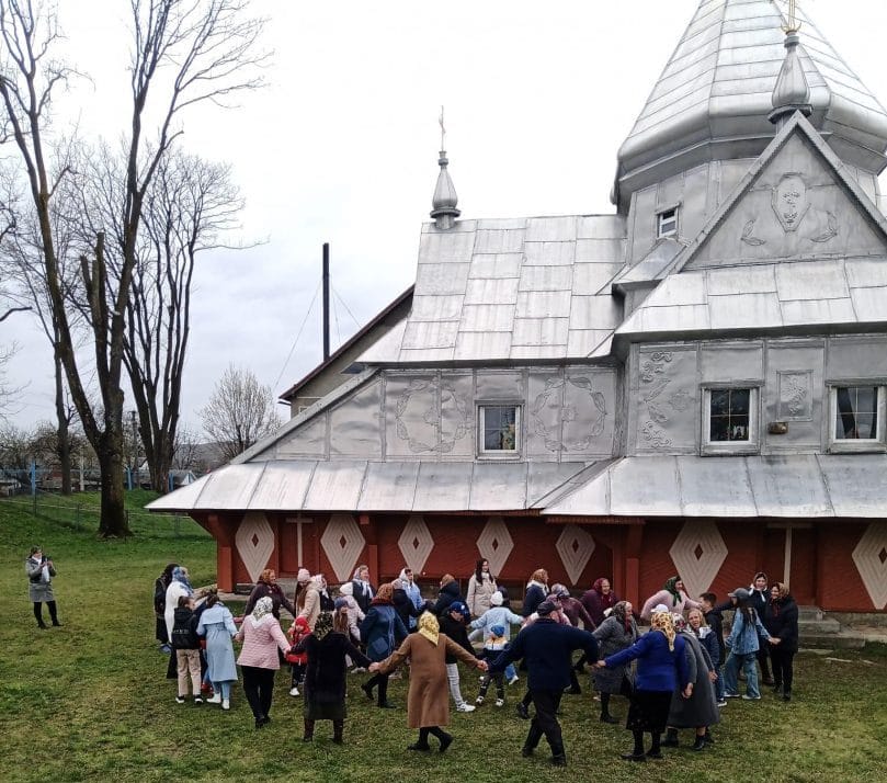 Easter holidays. Haivkas. The unique tradition of