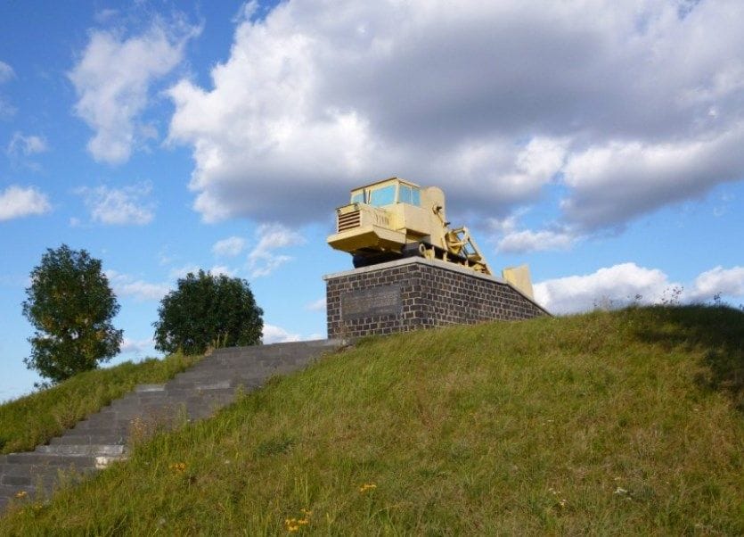 Monument to reclamation workers