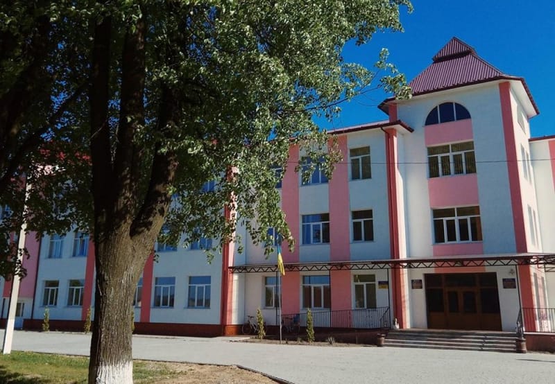 A new school in the village of Yordaneshty