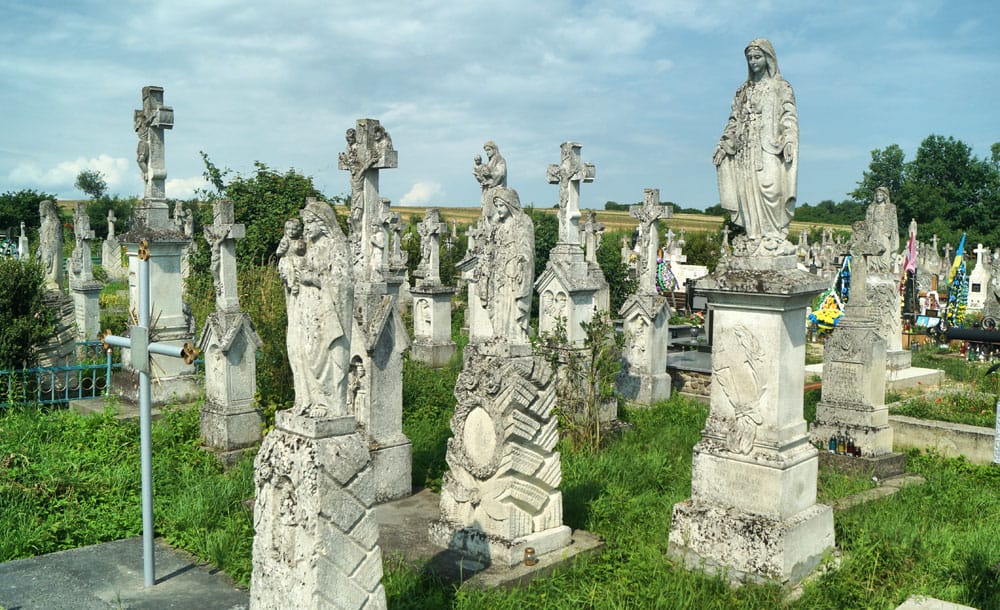 The cemetery museum in Demnia / Oleksandra Dzyndra