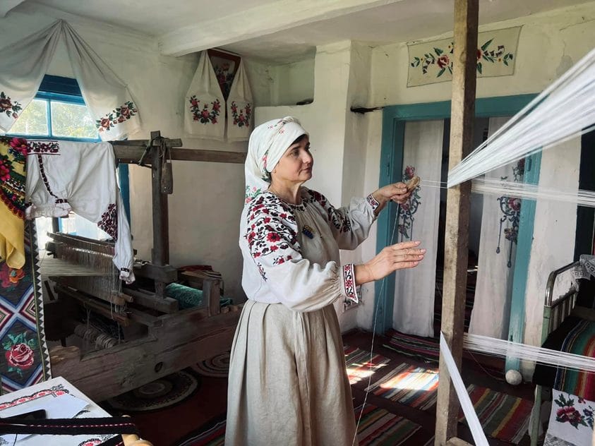 Weaver Maria Shershun