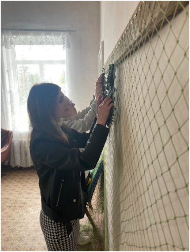 Volunteers of the Community Making Nets to Support the Armed Forces of Ukraine
