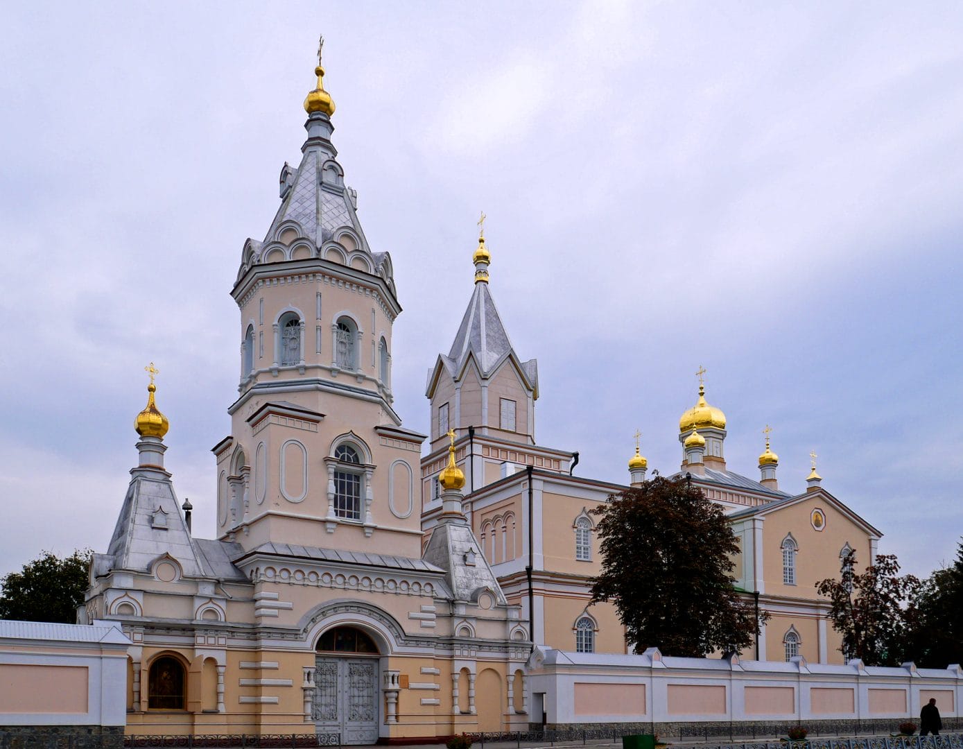 Korets Holy Trinity Convent. Photo from Wikipedia