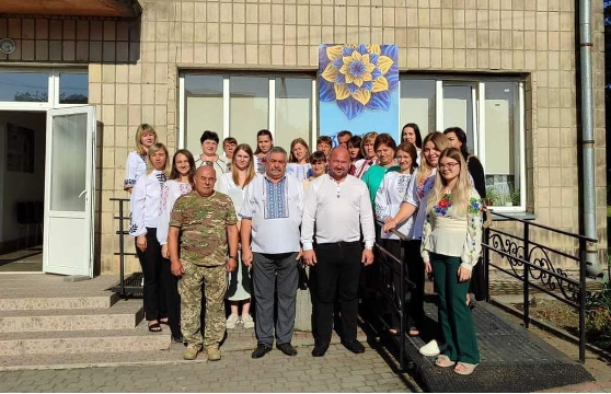 Leadership team with the leader (front row, second from left)