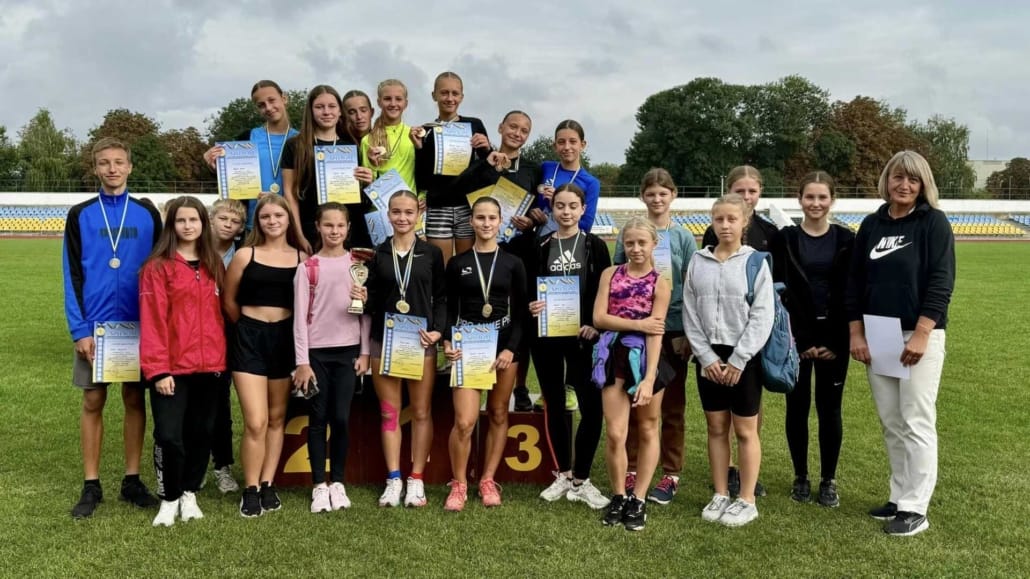 Awarding the participants of the Volyn Athletics Championship  / source: Web portal of the Novovolyn Town Council