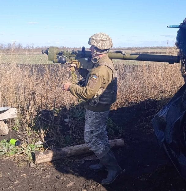 Ukrainian Soldiers Defending Ukraine