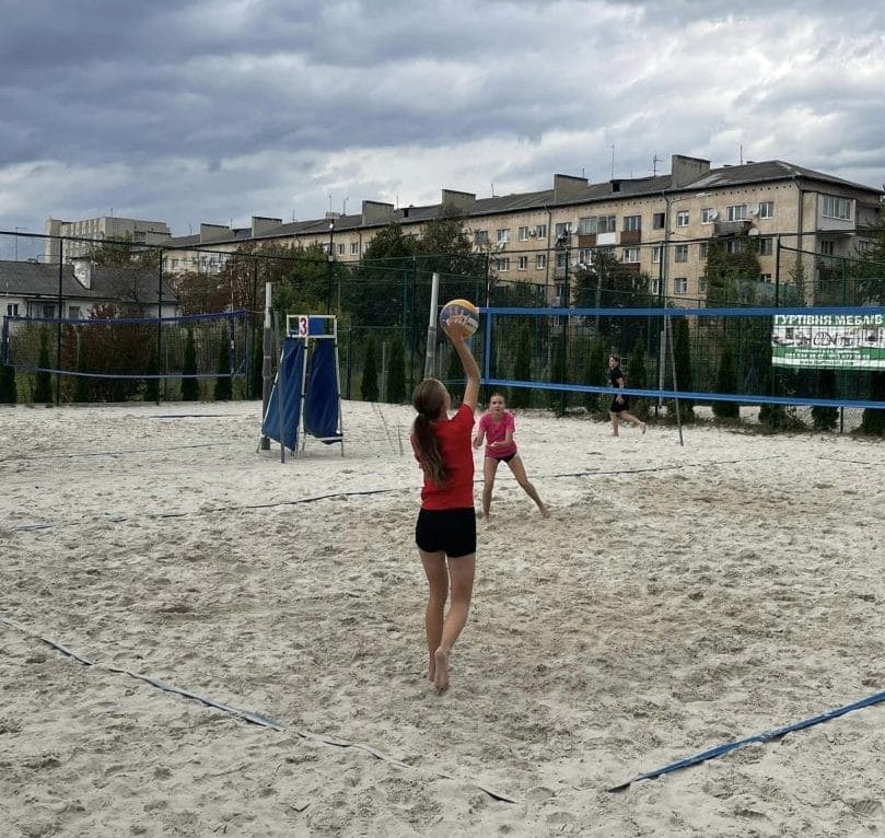 A new sports volleyball class