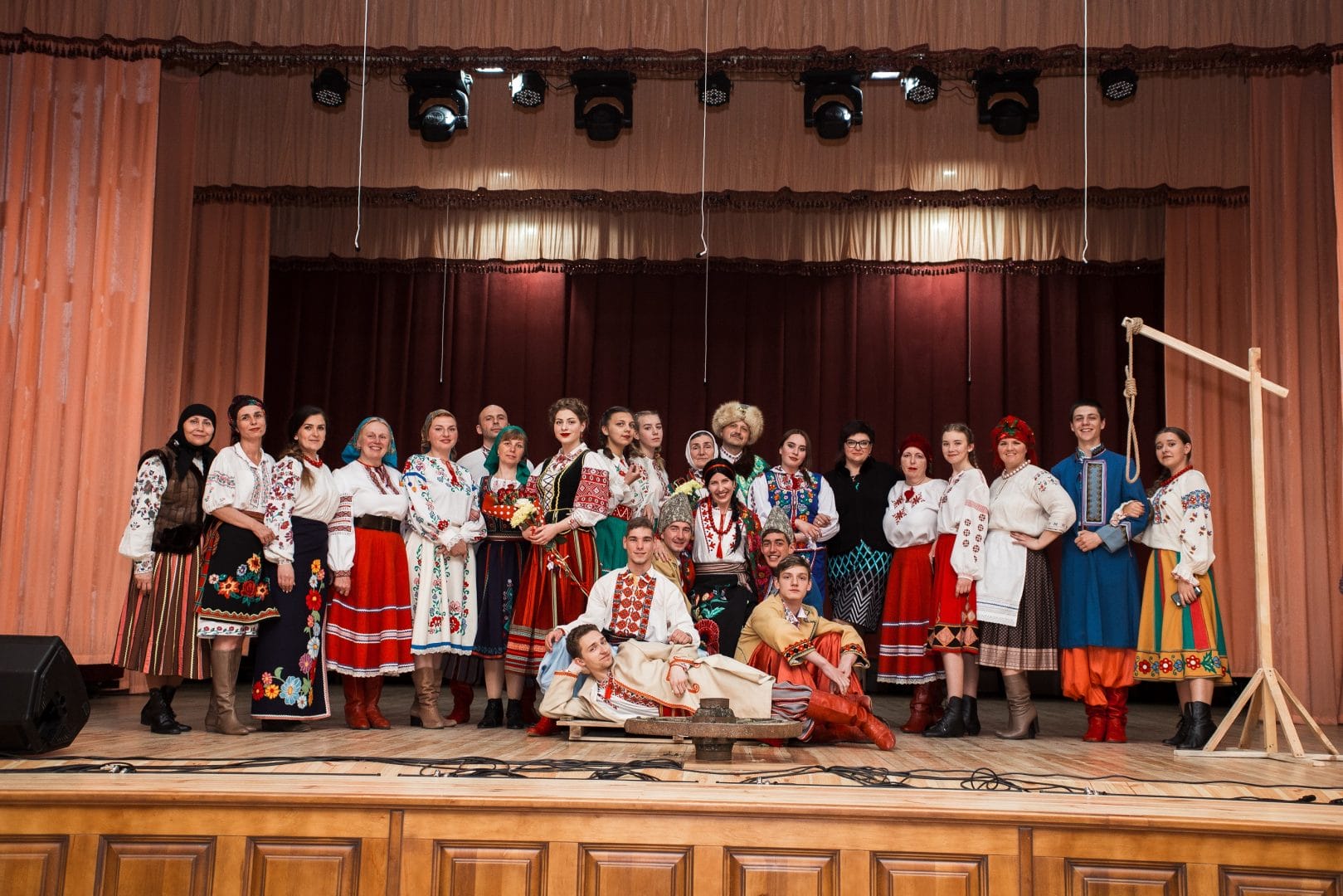 People's amateur experimental theater-studio