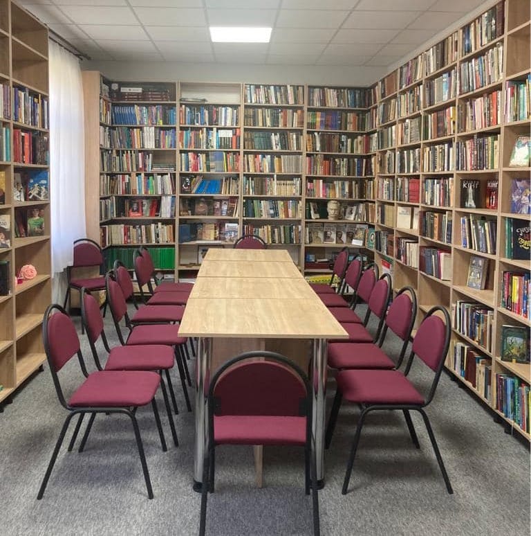 Trostianets Village Library / Oleksandra Dzyndra