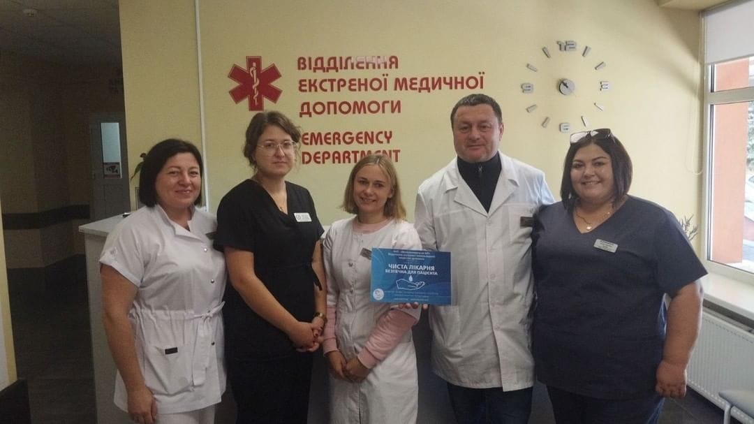 The staff of the Volodymyrets Multidisciplinary Hospital emergency medical care department received the status of