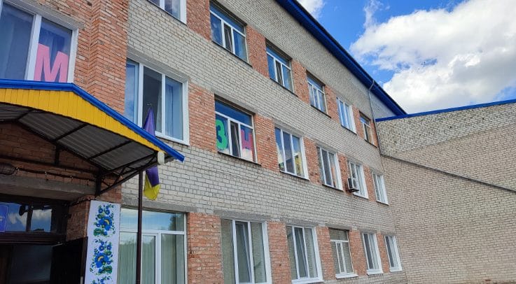Replaced windows in the base school
