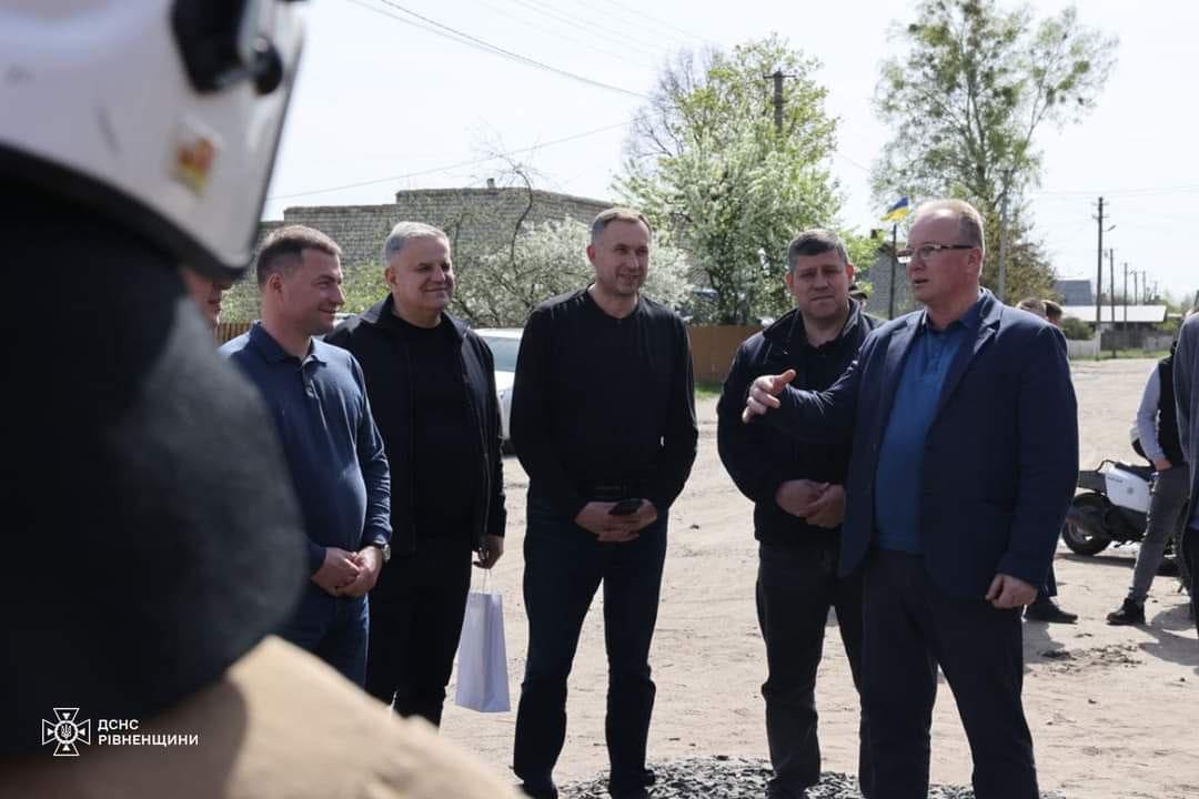 Vasyl Kovenko at the opening of the fire department of the local fire brigade of the Volodymyrets territorial community in the village of Stepanhorod