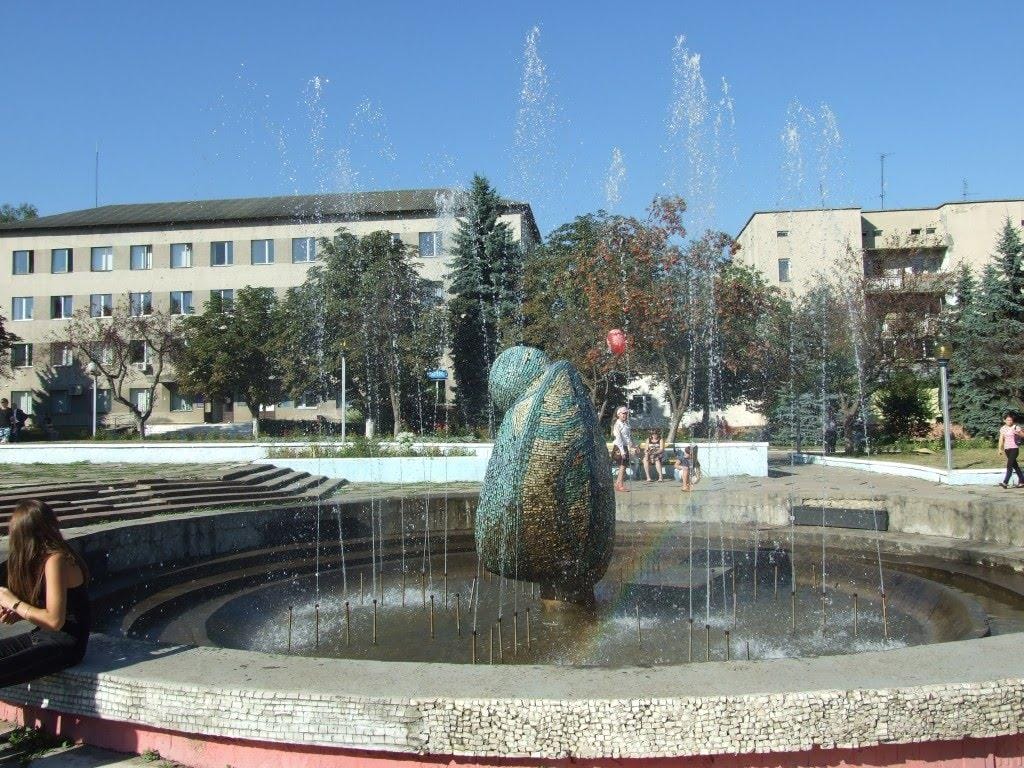 Fountain on the central square of the city