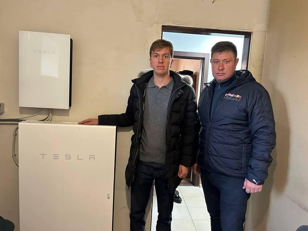 Receiving a Tesla Powerwall energy storage system