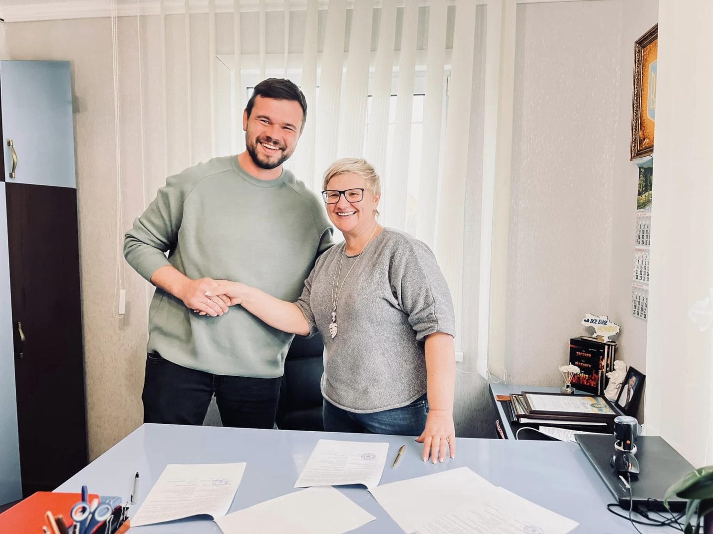 Signing the contract
