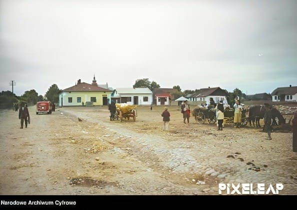 Archival photo of the settlement of Lysets