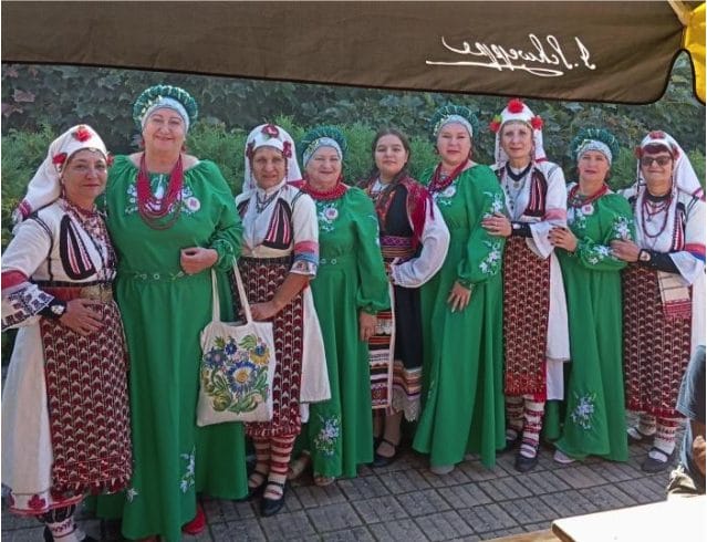 Zabava with other festival participants. A photo to remember (Slobidskyi Krai newspaper