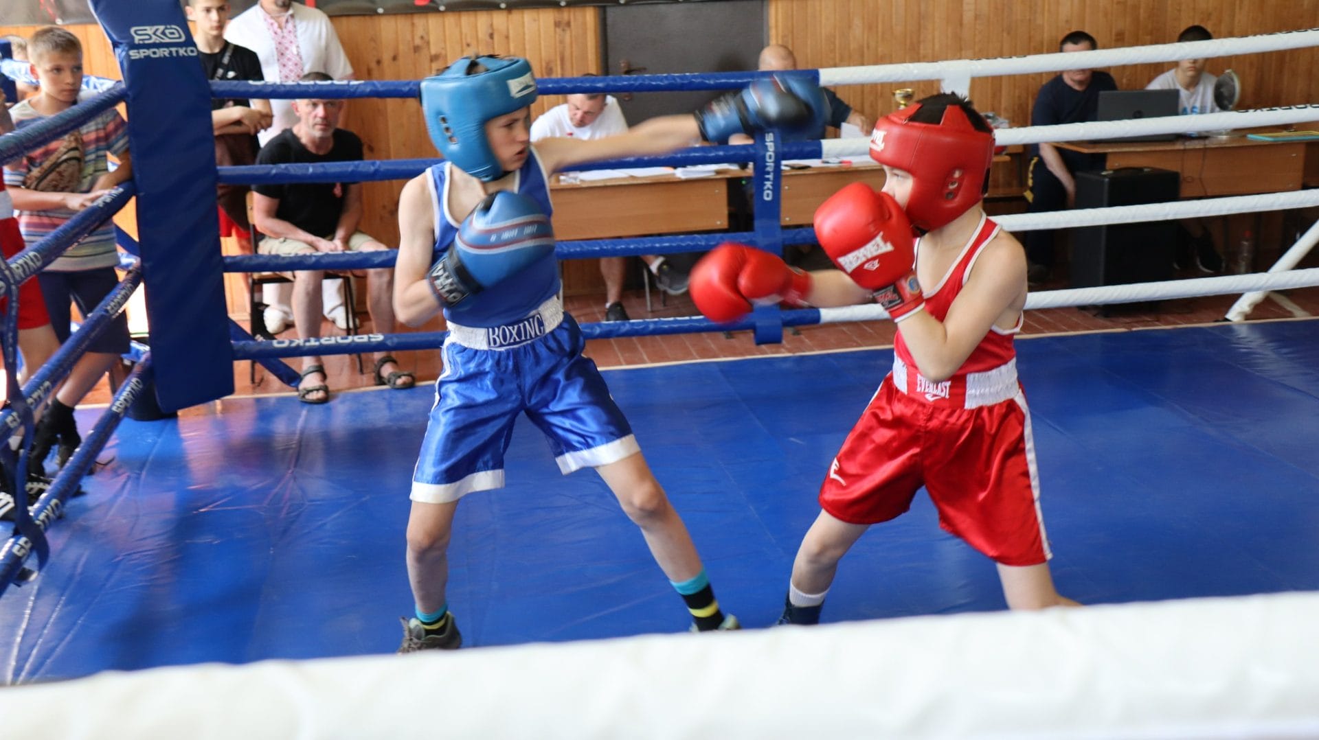Community sports life