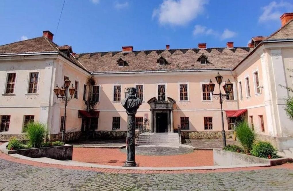 Mukachevo Art School named after M. Munkácsy
