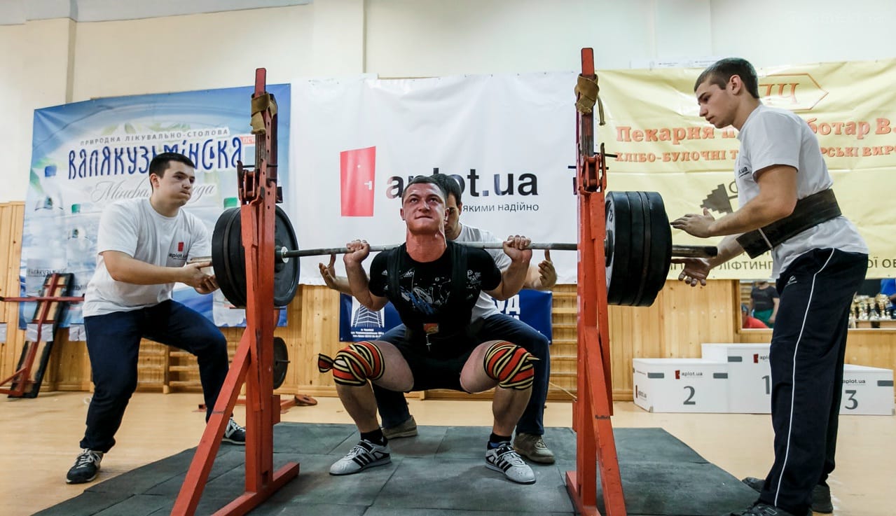 In 2018, at the “Open Cup of Western Regions of Ukraine”, Mykhailo Moskovchuk took first place in the bench press (also setting the Lviv Oblast record at 212.5 kg) and became the absolute champion.