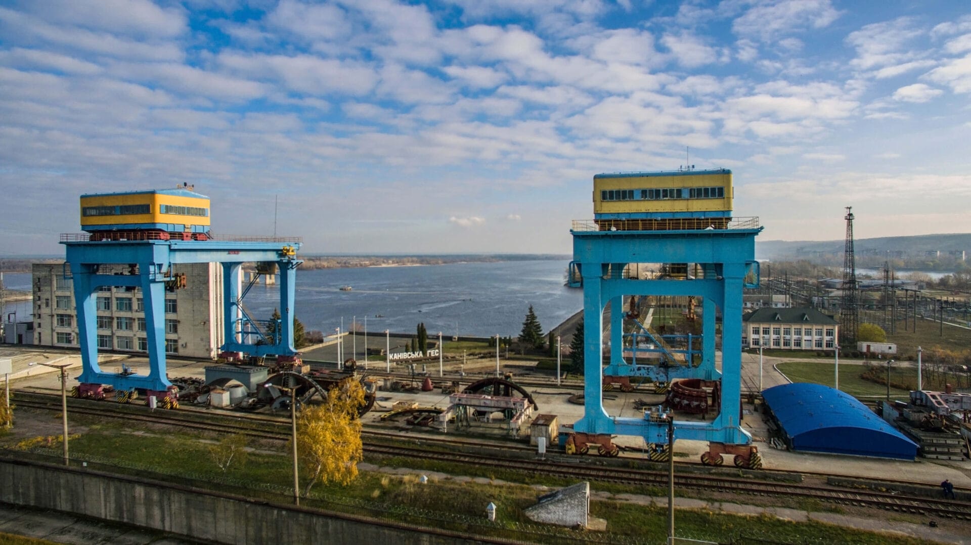 Kaniv HPP (by Volodymyr Symonenko)