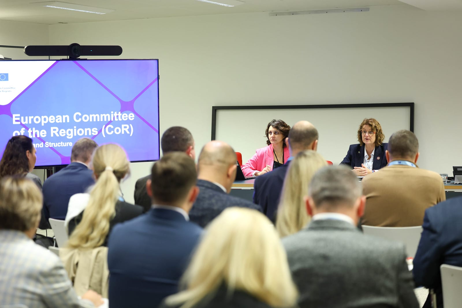 Фото із зустрічі українських мерів із головою Робочої групи з питань України Антьє Гротеер. Джерело: Комітет регіонів ЄС