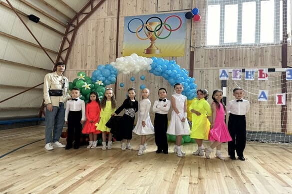 Students of the Arts School, Verkhni Petrivtsi Village
