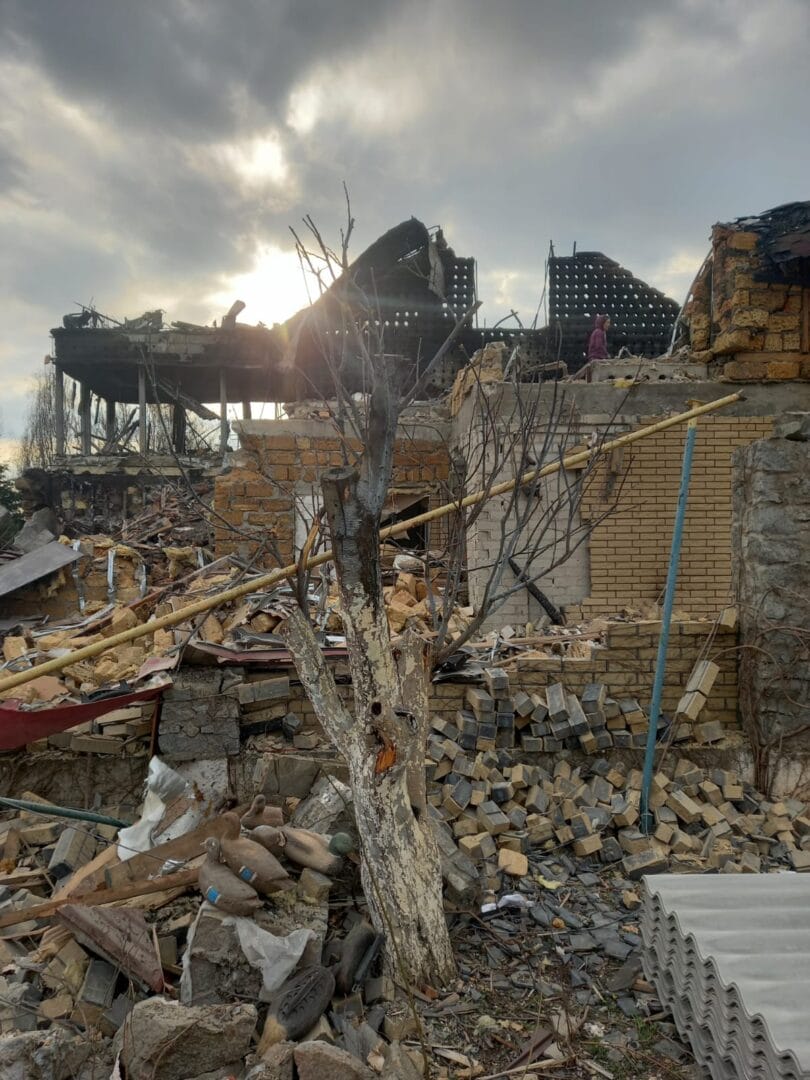 Consequences of Shelling in the Community's Residential Sector. 