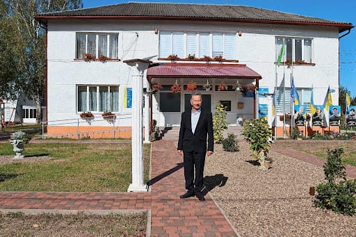 Verkhni Petrivtsi Village Head Ivan Hryzhynku