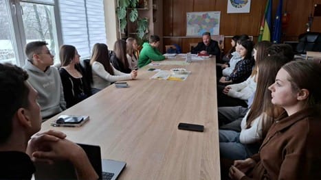 Meeting of the Verkhni Petrivtsi Community Youth Council, 2025